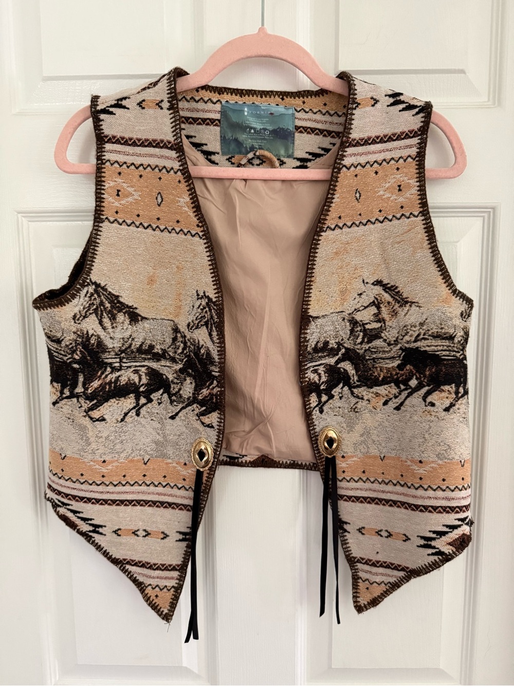 Fornia Western Horse Tapestry Vest Beige Tan Horse Print